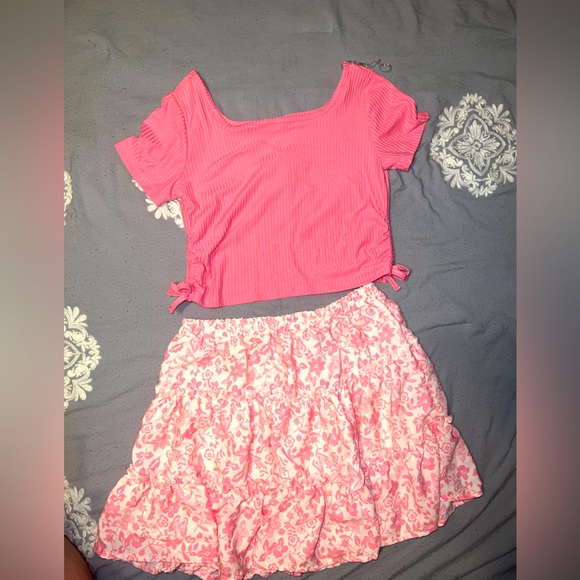Girls outfit - Picture 1 of 1